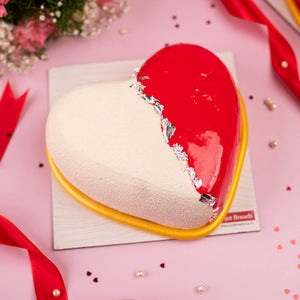 
                  
                    Load image into Gallery viewer, Valentine&amp;#39;s Premium Mango Love Cake - 2025
                  
                