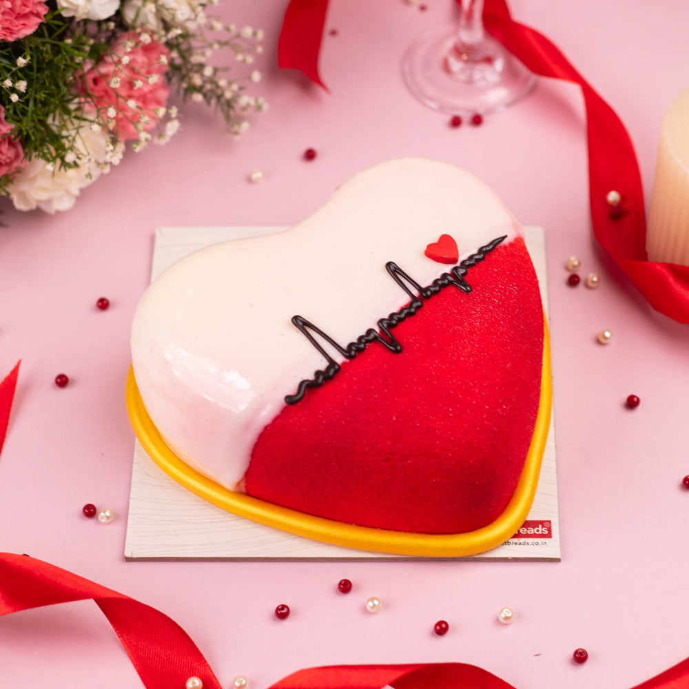 
                  
                    Load image into Gallery viewer, Valentine&amp;#39;s Premium Blueberry Love Cake - 2025
                  
                