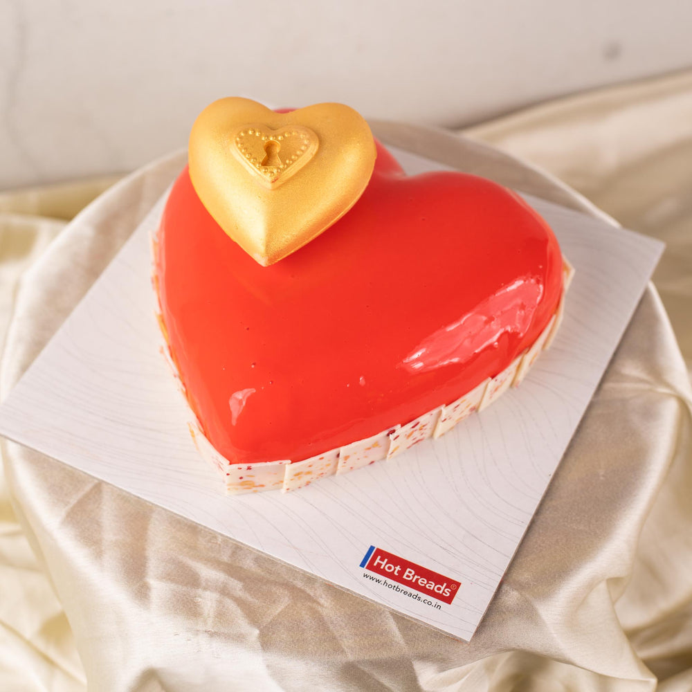 
                  
                    Load image into Gallery viewer, Valentine&amp;#39;s Premium Strawberry Love Cake - 2025
                  
                