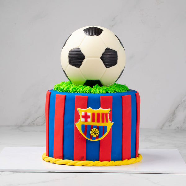 Football cake - cake by Cakes by Evička | Football themed cakes, Soccer  birthday cakes, Birthday cake decorating