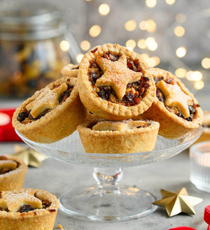 
                  
                    Load image into Gallery viewer, Mince Fruit Pies (4 Pcs Box)
                  
                