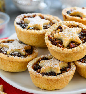 
                  
                    Load image into Gallery viewer, Mince Fruit Pies (4 Pcs Box)
                  
                